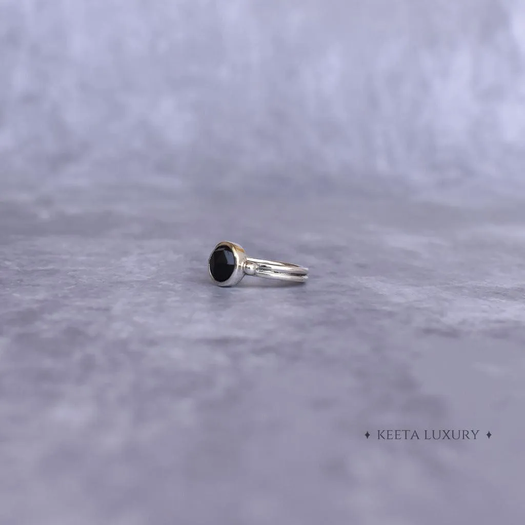 Round Bliss - Black Onyx Ring