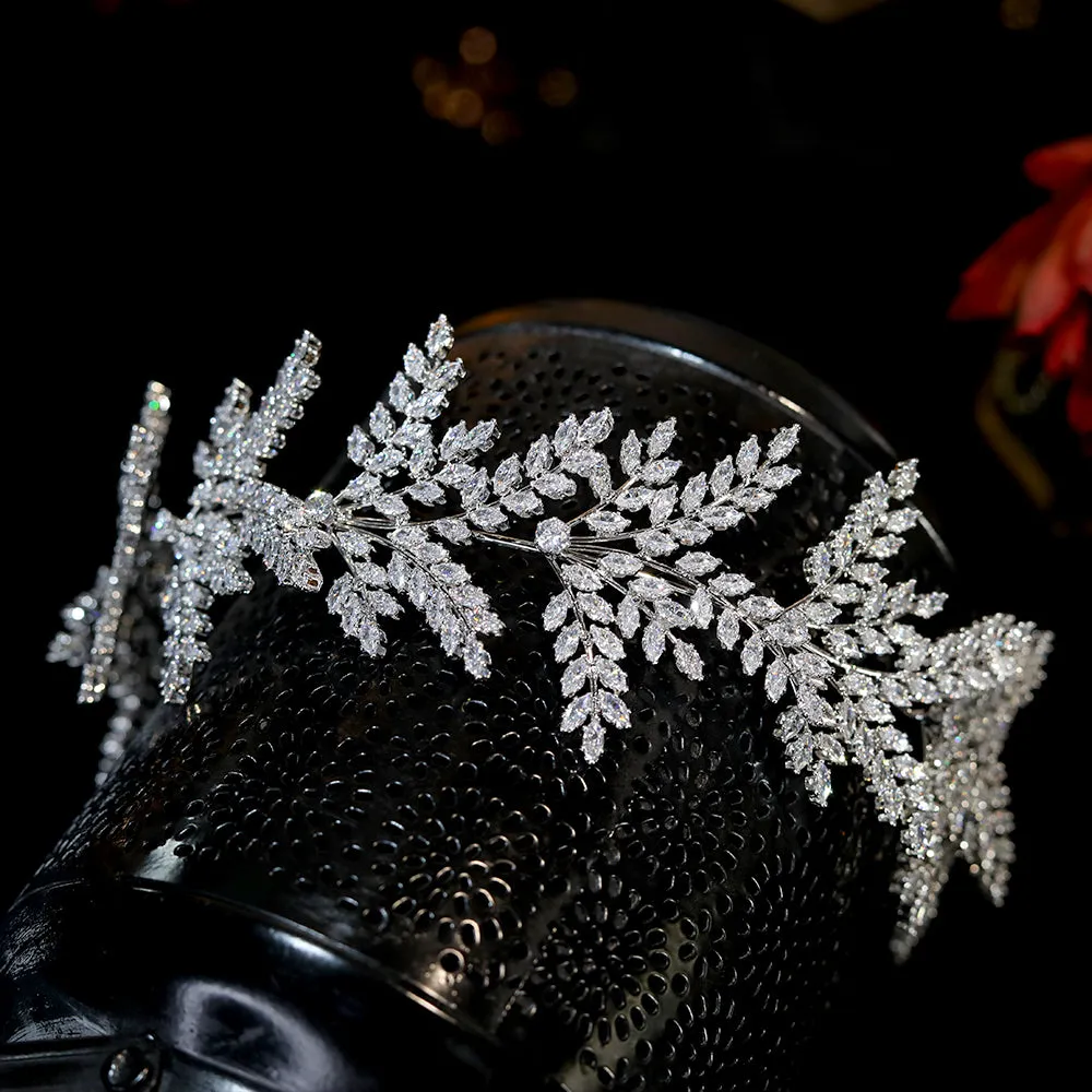 T213. Crystal Bridal Headband