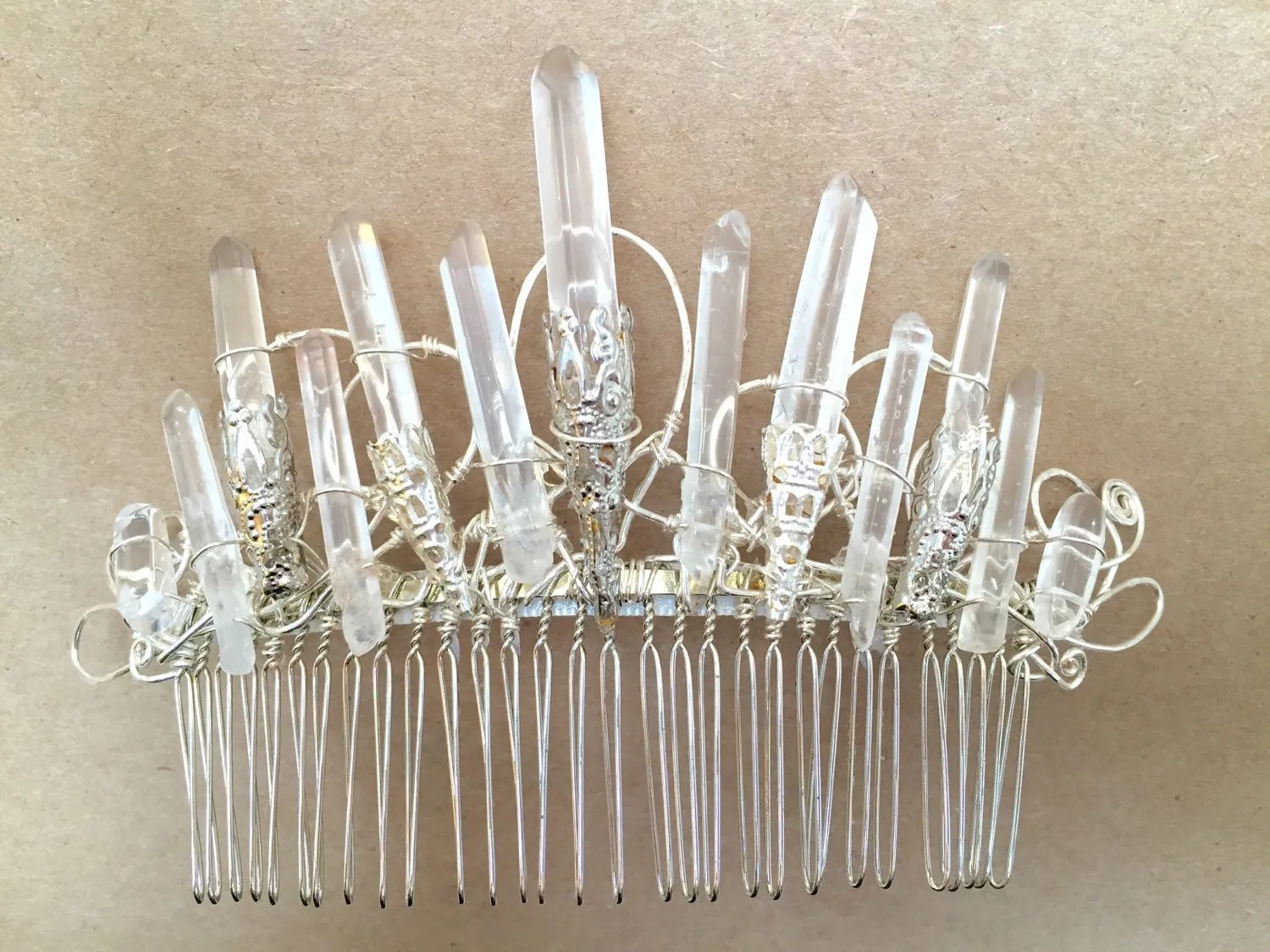 The VICTORIA Crystal Comb.